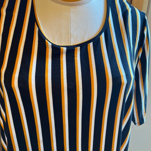 WOMENS LADIES SIZE 1X GOLD WHITE AND BLACK VERTICAL STRIPPED DRESS - Picture 3 of 7